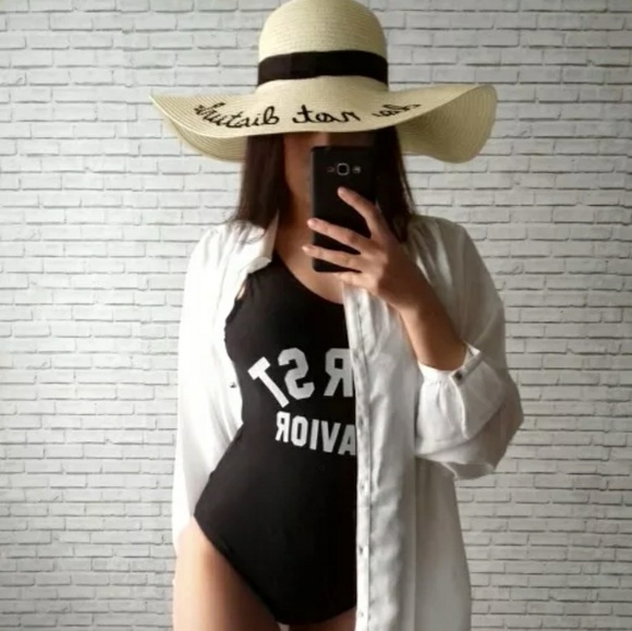 Letter Embroidery Big Brim Sun Straw Hat - Picture 2 of 10